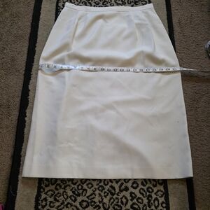 Classic Women's White Pencil Skirt